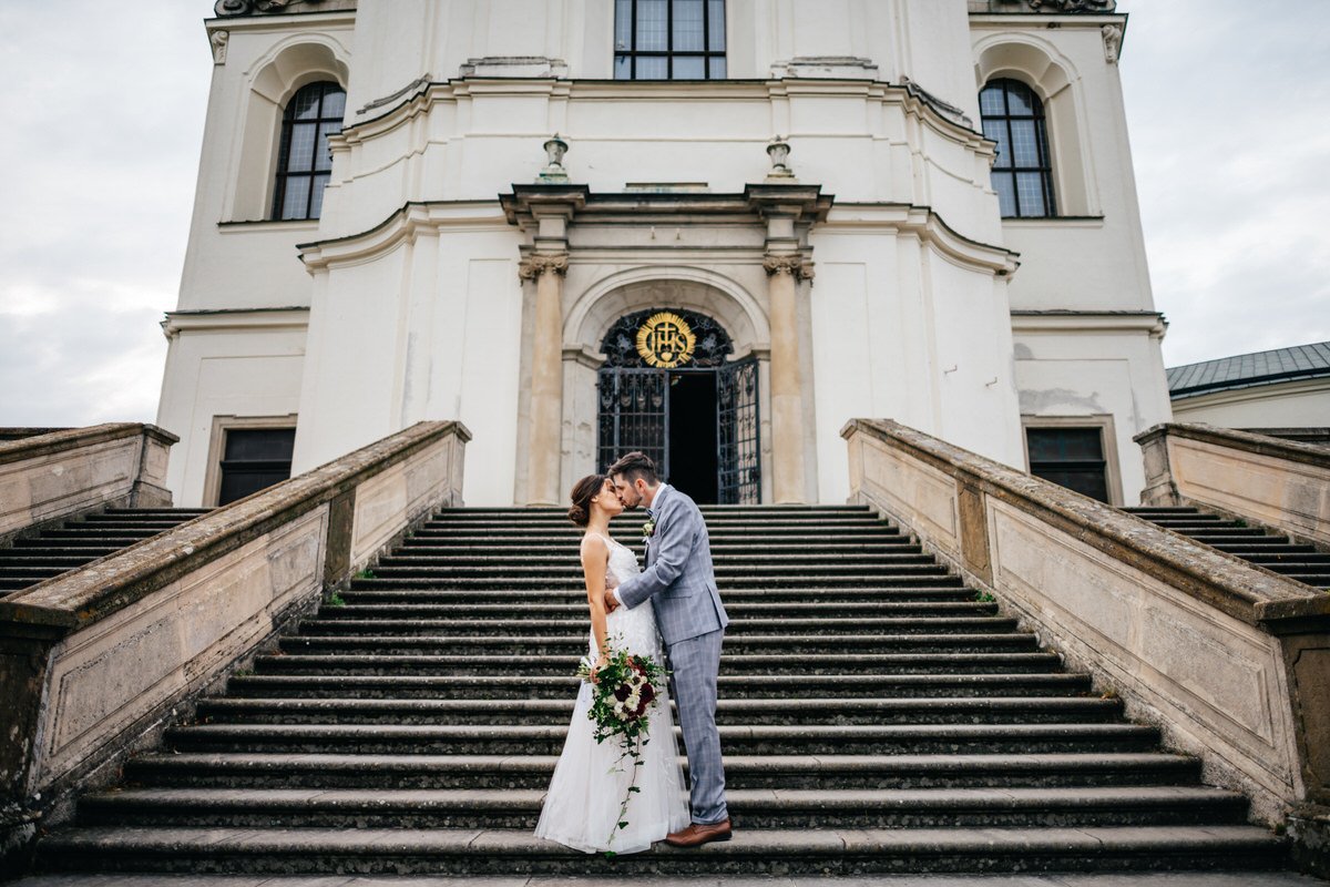 krtiny-kostel-svatba-fotograf-wedding-102.jpg