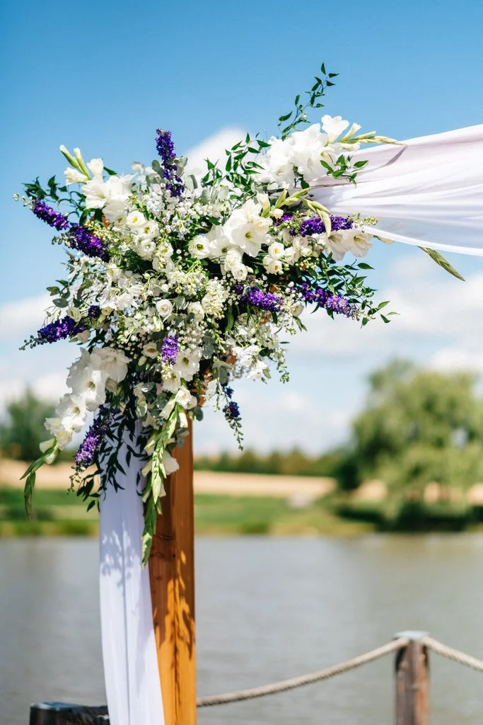 equitana-svatba-2022-fotograf-patrickhacha-pribramsko-wedding-kone3.jpg