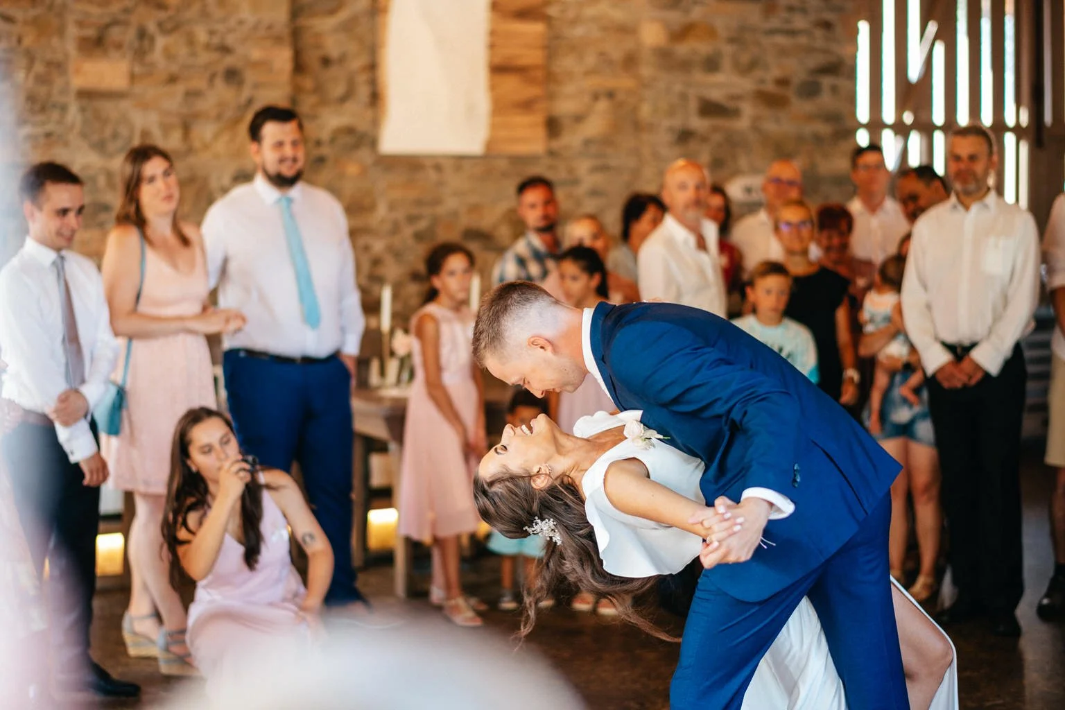 statek-vsetice-svatba-letni-boho-wedding-love-prague-fotograf-patrickhacha-2022108.jpg