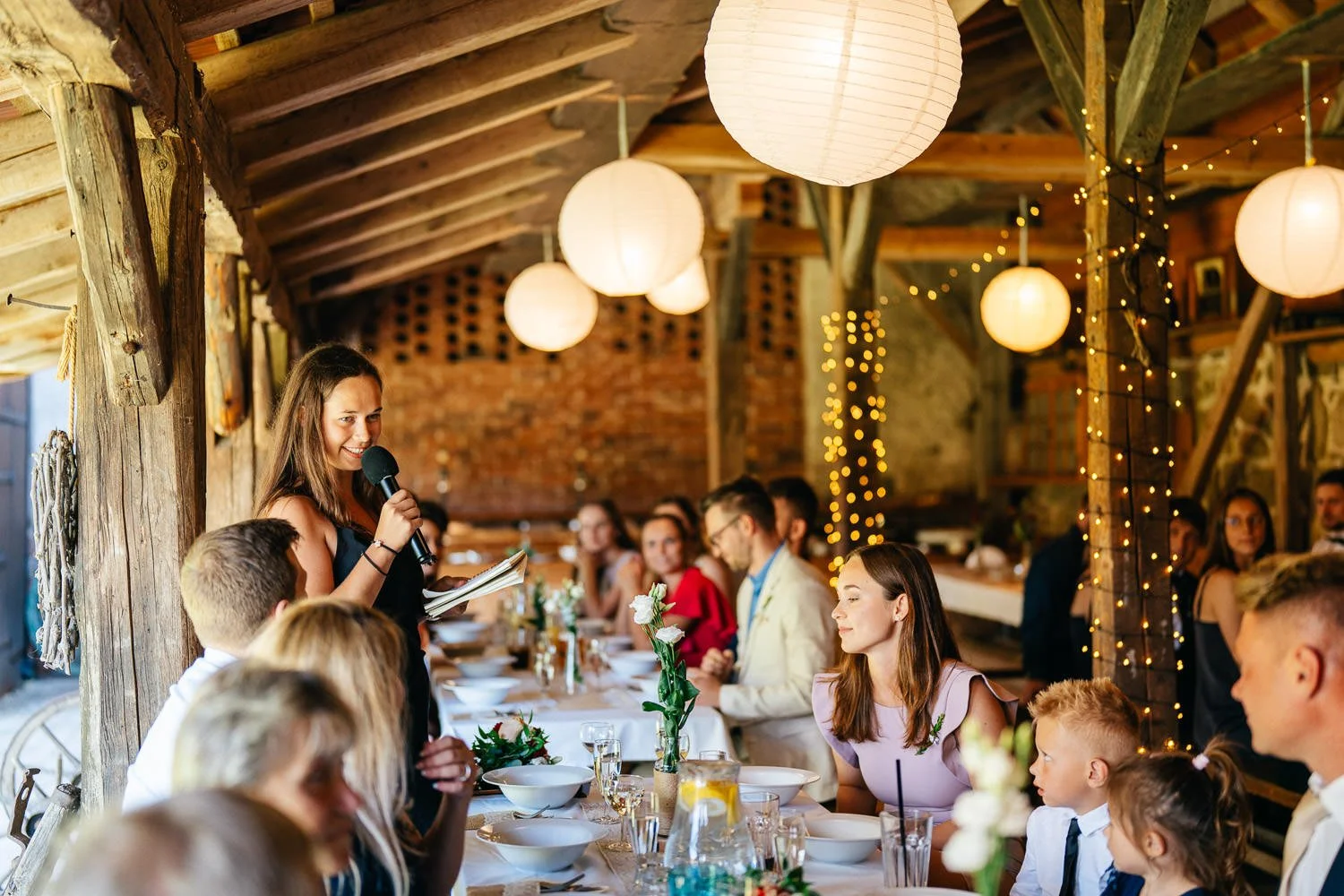 Svatba-statek-vletice-055-proslovy-rodina-momentky-patrik-Hacha-fotograf.jpg