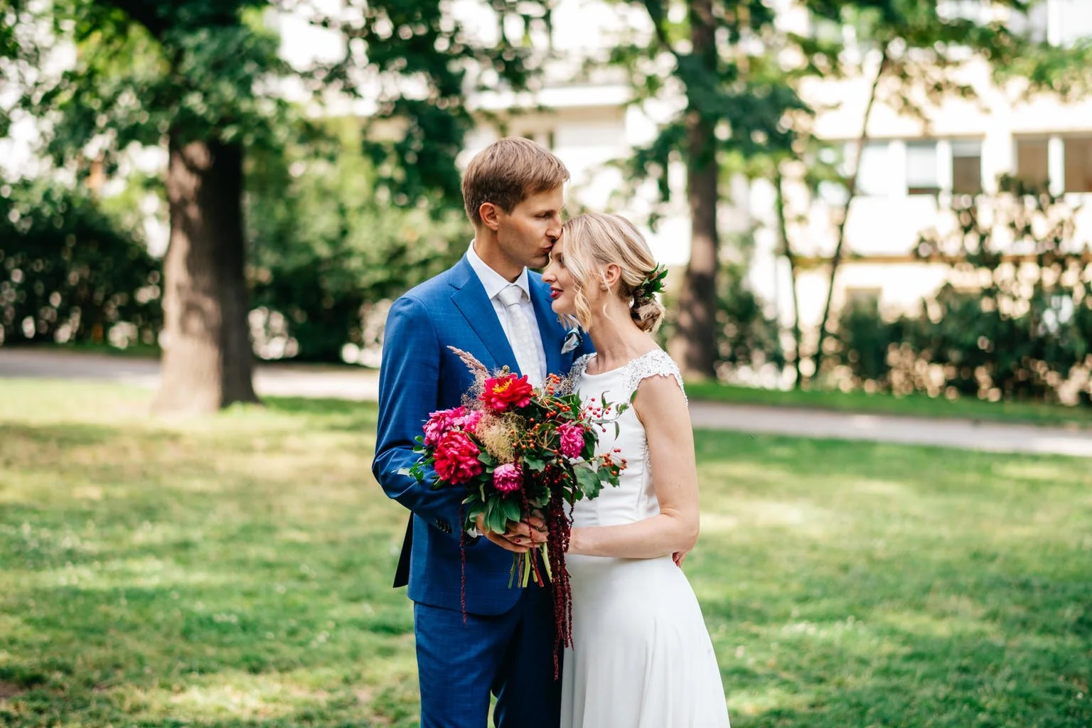 Grebovka-svatba-fotograf-wedding-havlickovy-sady-prague-photographer-summer-vibe-patrickhacha-cervenec-2023-46.jpg