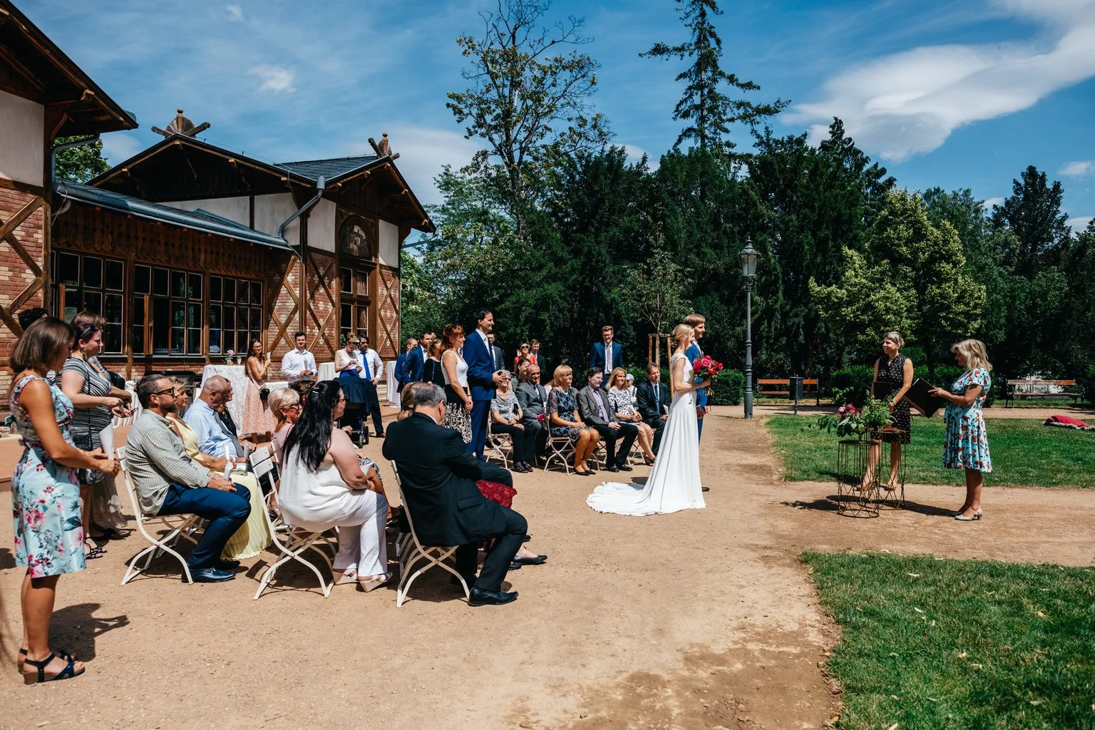 Grebovka-svatba-fotograf-wedding-havlickovy-sady-prague-photographer-summer-vibe-patrickhacha-cervenec-2023-16.jpg