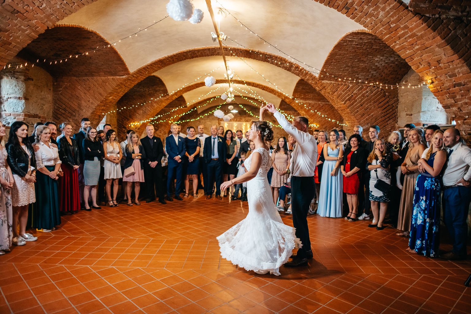dvur-gigant-svatba-zaluzi-fotograf-wedding-patrikhacha-photographer-141.jpg