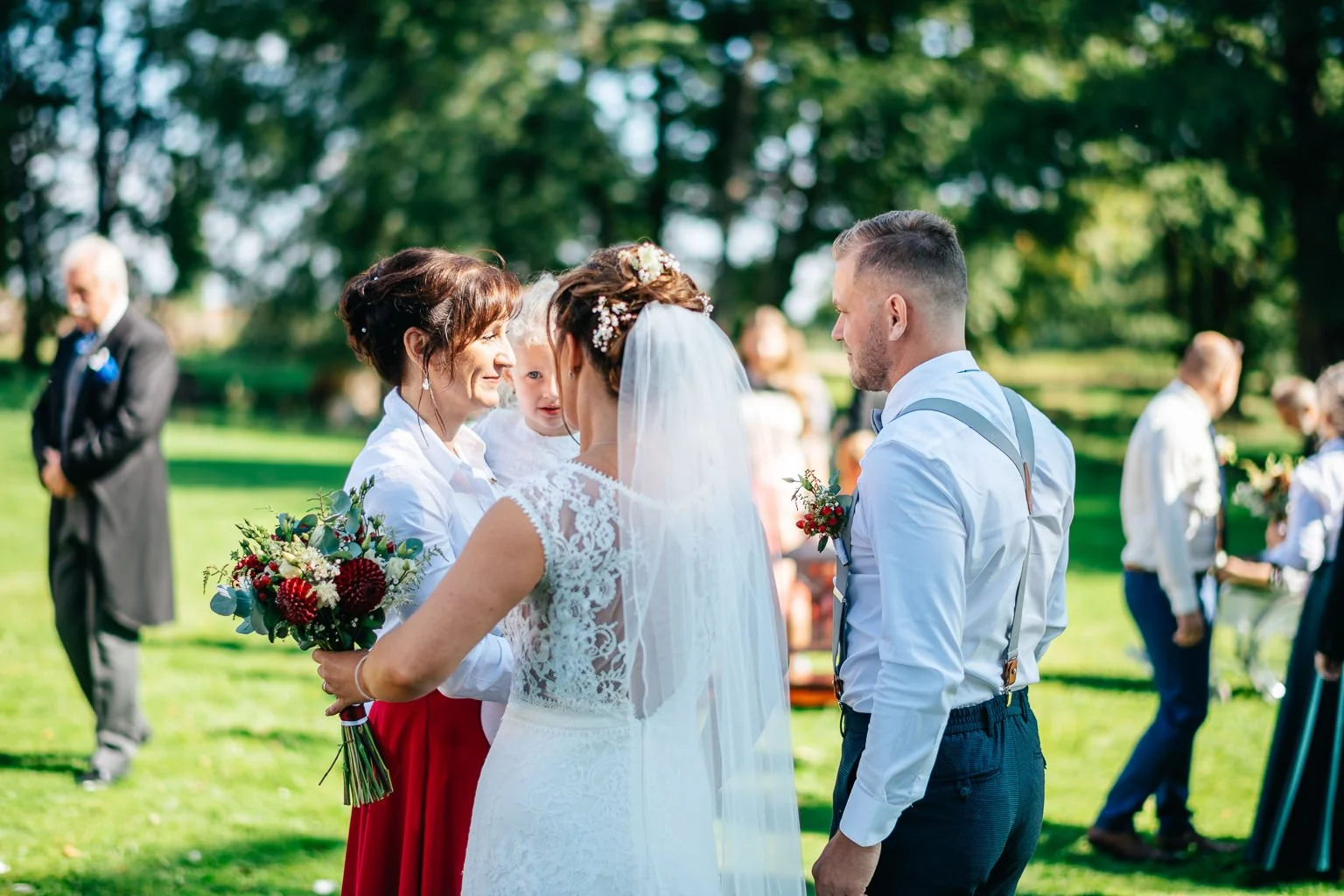 dvur-gigant-svatba-zaluzi-fotograf-wedding-patrikhacha-photographer-037.jpg
