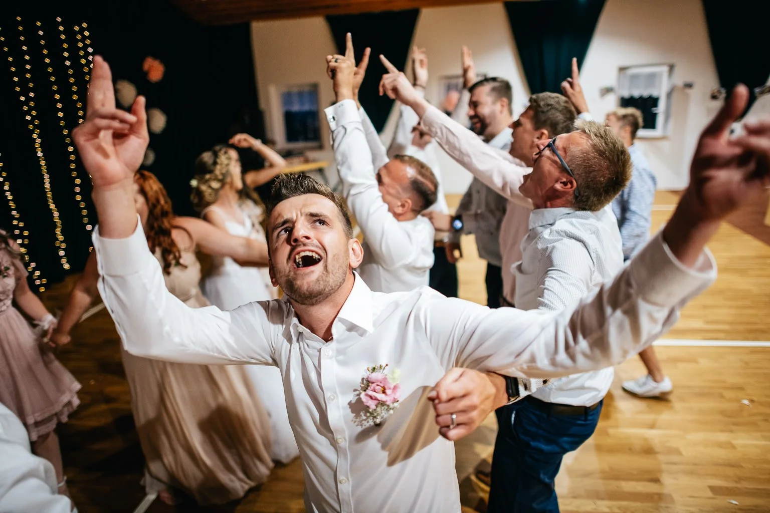 equitana-svatba-zahrobi-fotograf-wedding-patrikhacha-129.jpg