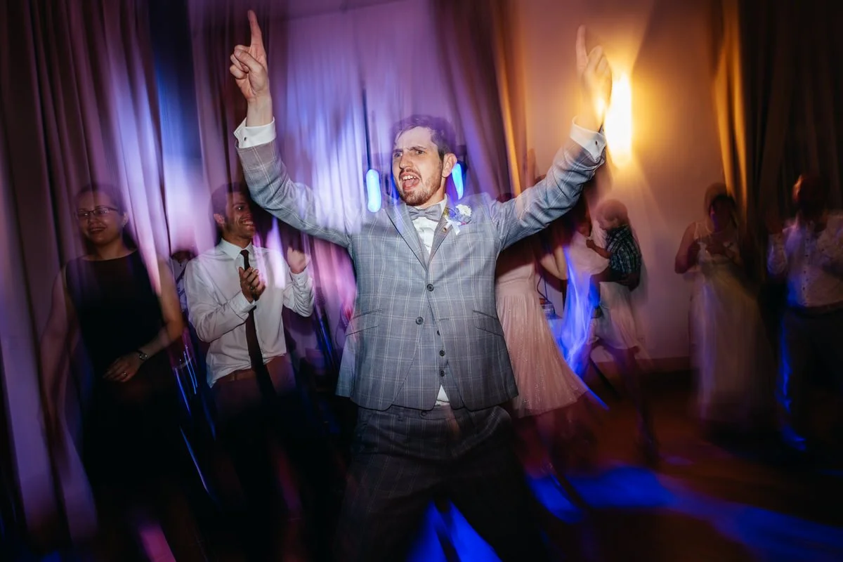 krtiny-kostel-svatba-fotograf-wedding-135.jpg