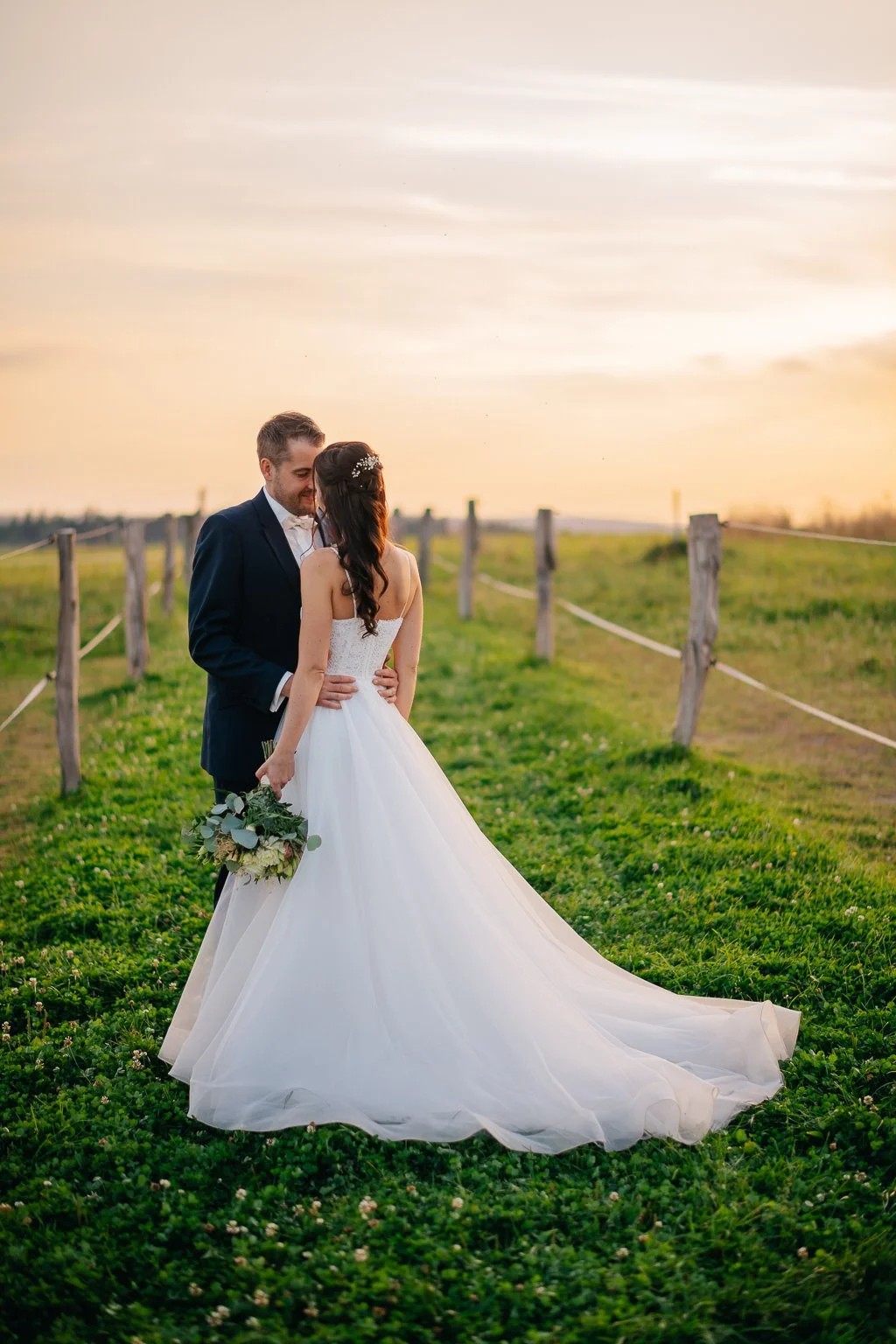 Frantiskuv-dvur-svatba-farma-klokocov-fotograf-wedding-patrikhacha-photographer-087.jpg