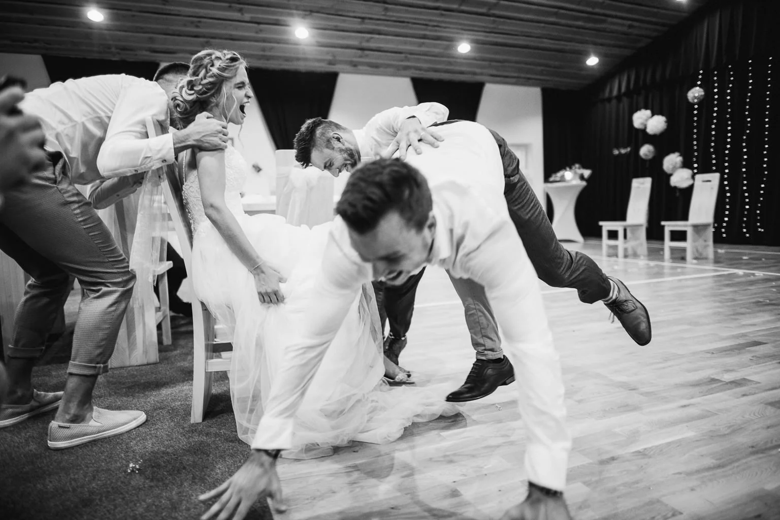 equitana-svatba-zahrobi-fotograf-wedding-patrikhacha-123.jpg