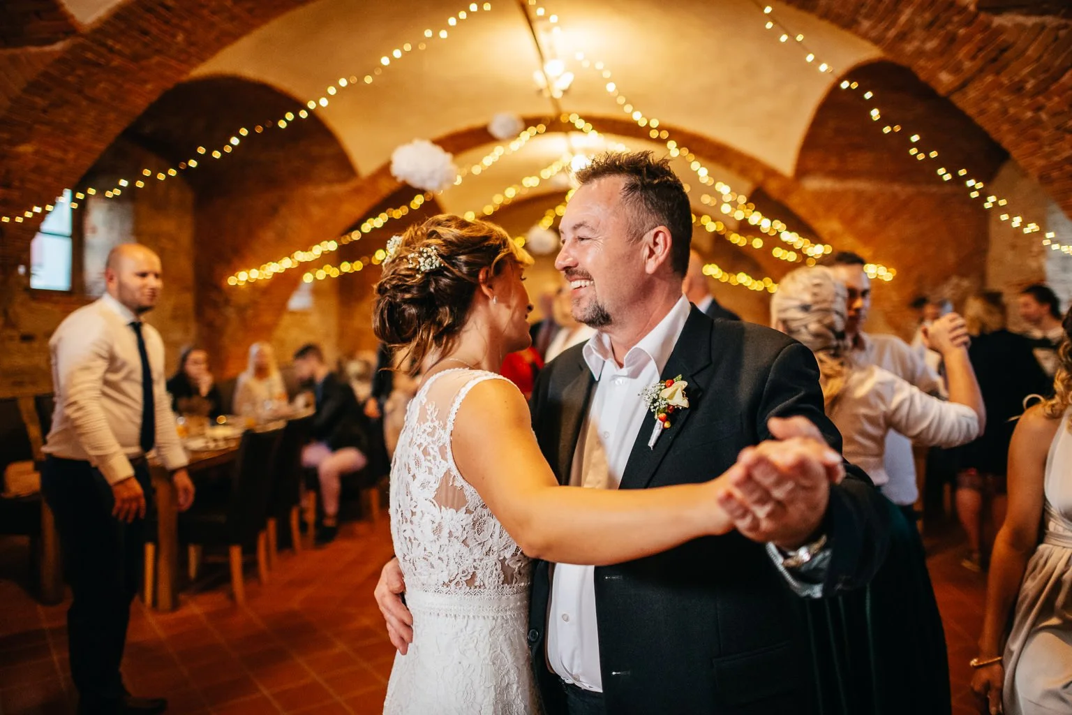 dvur-gigant-svatba-zaluzi-fotograf-wedding-patrikhacha-photographer-152.jpg