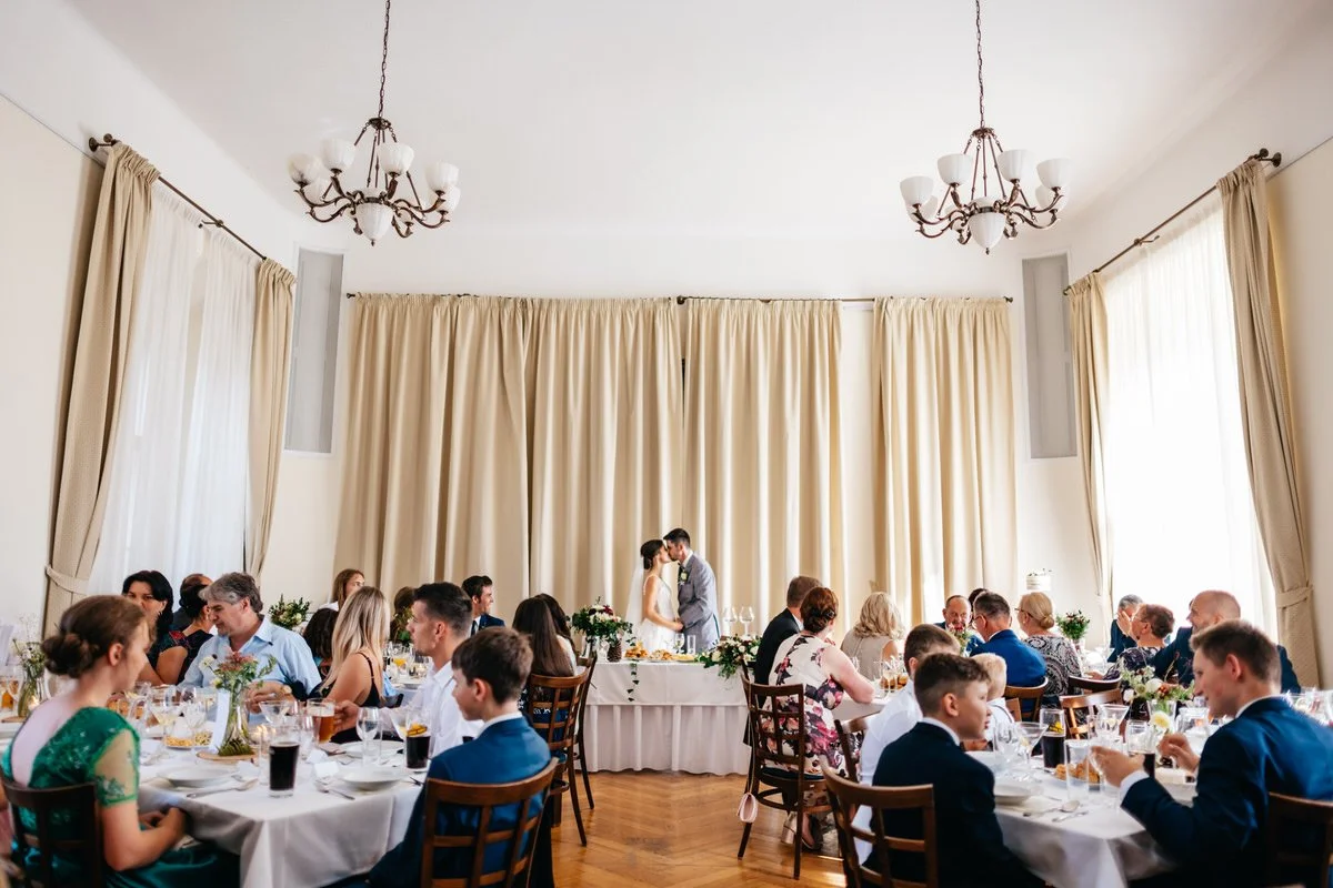 krtiny-kostel-svatba-fotograf-wedding-076.jpg