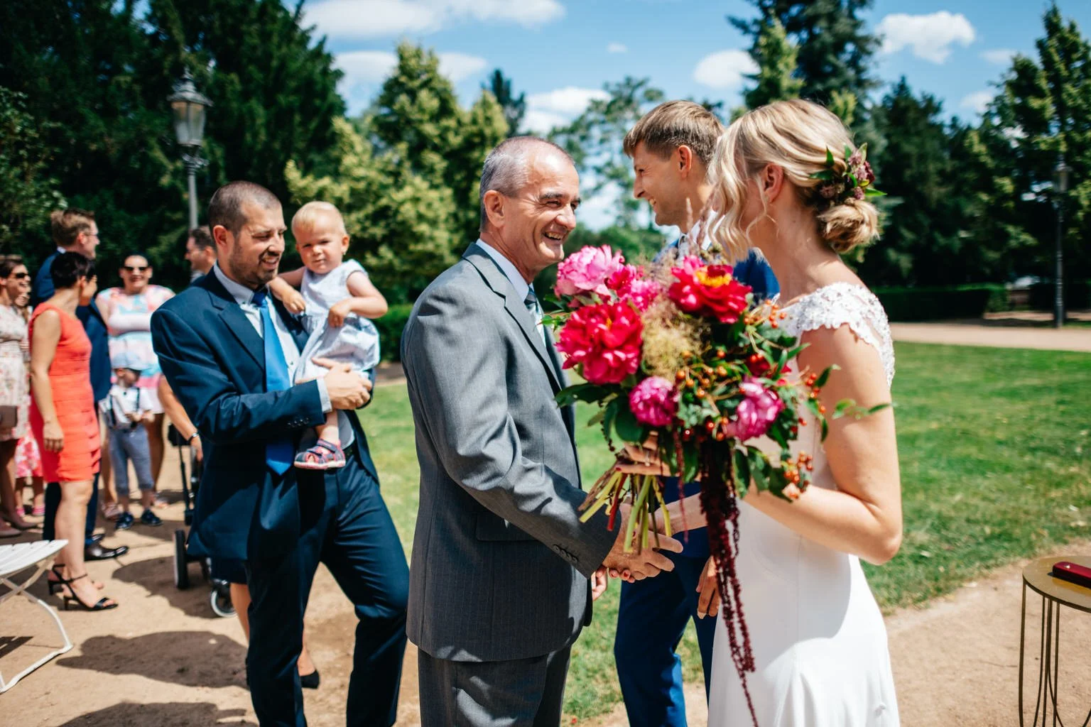 Grebovka-svatba-fotograf-wedding-havlickovy-sady-prague-photographer-summer-vibe-patrickhacha-cervenec-2023-27.jpg