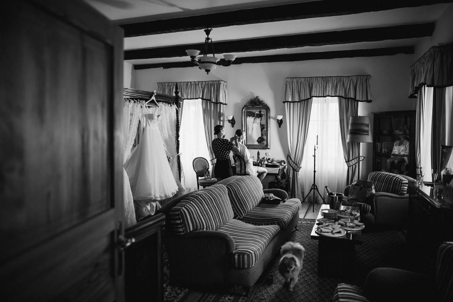 dvur-hoffmeister-svatba-wedding-prague-fotograf-praha-photographer-2022-patrickhacha8.jpg