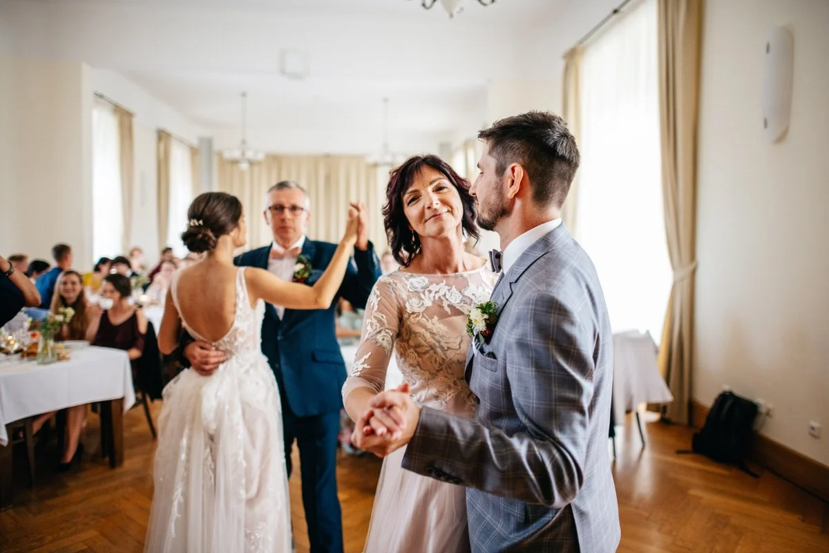 krtiny-kostel-svatba-fotograf-wedding-083.jpg