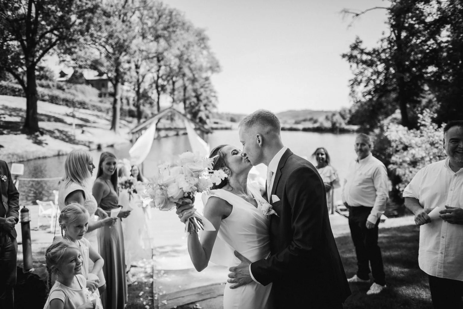 statek-vsetice-svatba-letni-boho-wedding-love-prague-fotograf-patrickhacha-202267.jpg