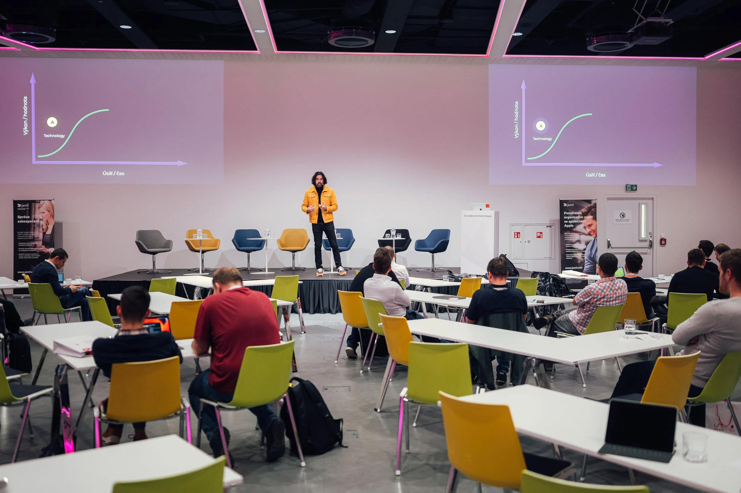 cubex-konference-iwant-petrmara-event-fotograf-Patrick-Hacha22.jpg