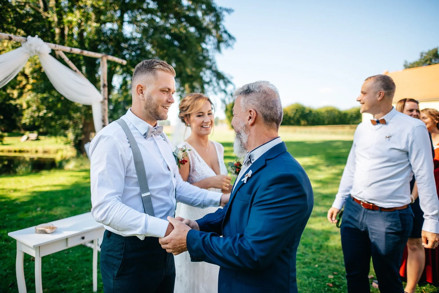 dvur-gigant-svatba-zaluzi-fotograf-wedding-patrikhacha-photographer-043.jpg