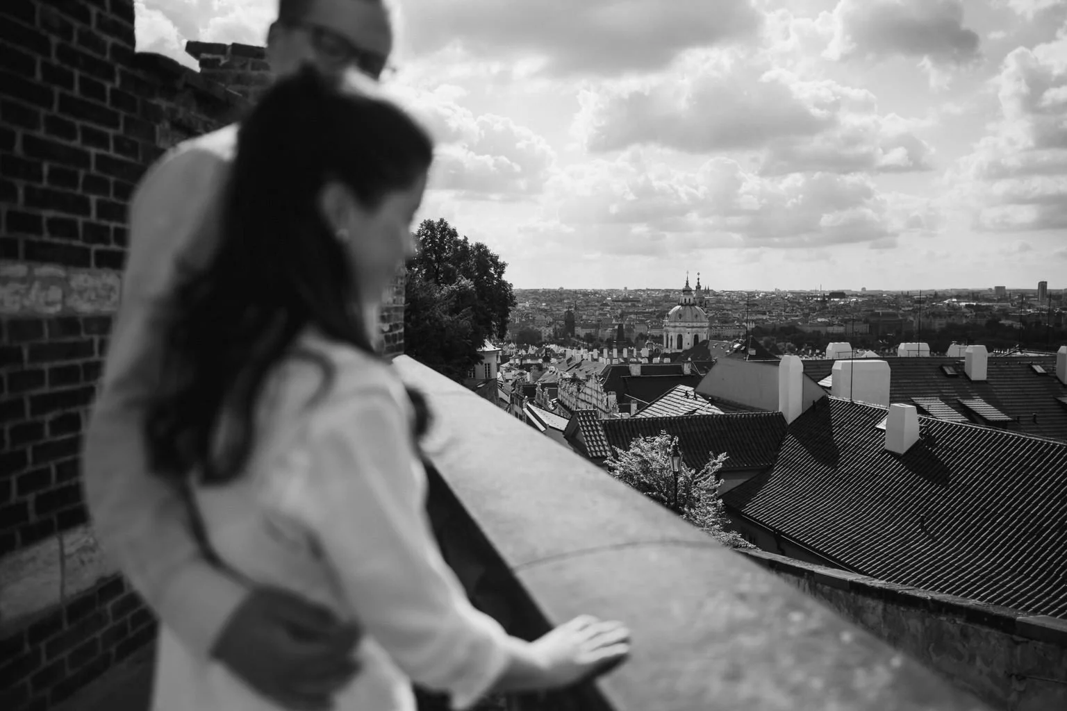 Prague-couple-shooting-old-prague-nikon-predsvatebni-foceni-fotograf-photographer-patrickhacha10.jpg
