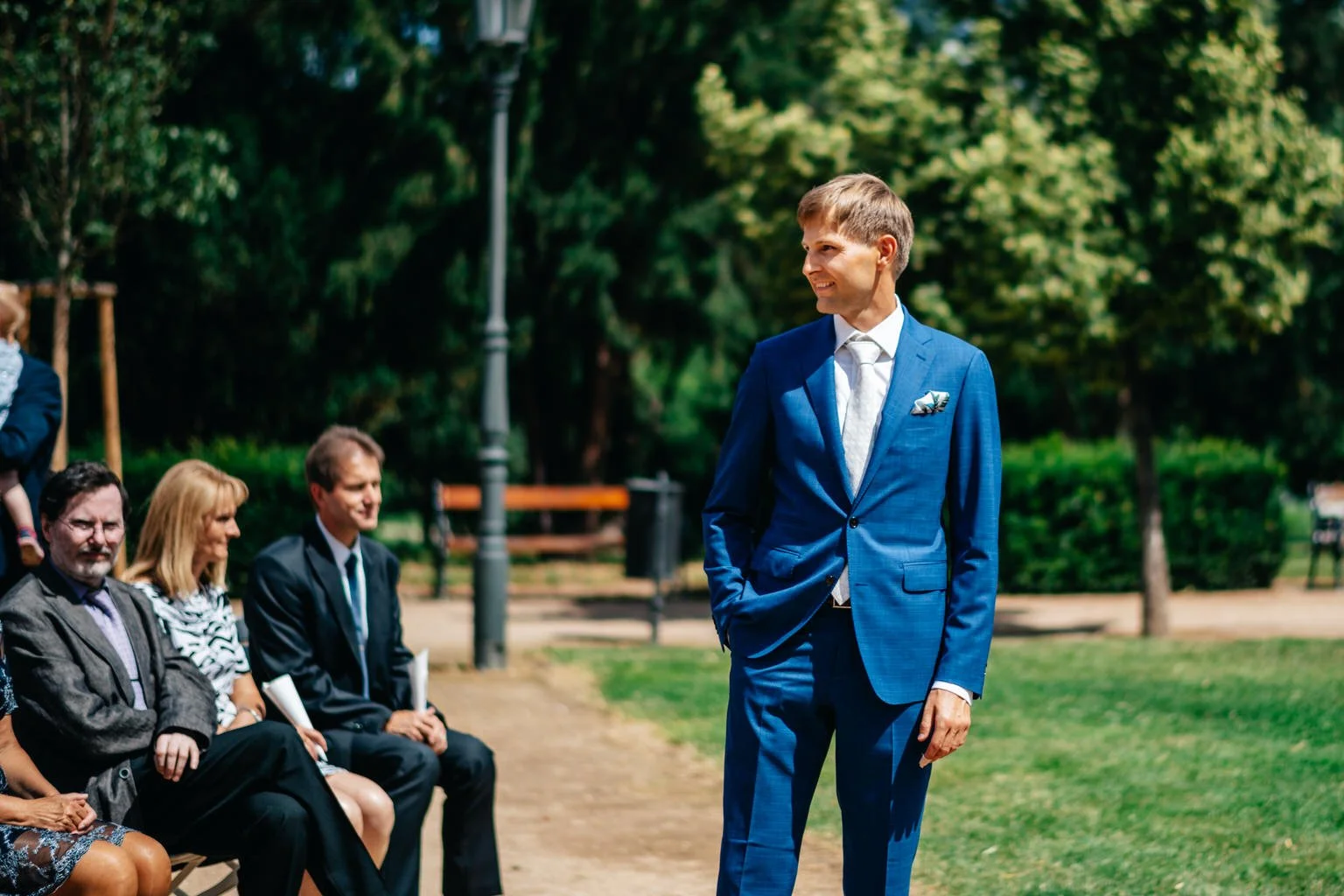 Grebovka-svatba-fotograf-wedding-havlickovy-sady-prague-photographer-summer-vibe-patrickhacha-cervenec-2023-10.jpg