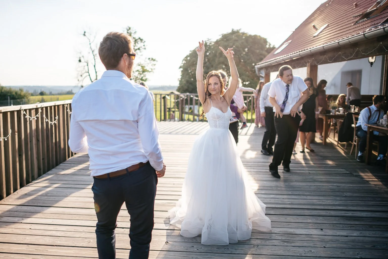Frantiskuv-dvur-svatba-farma-klokocov-fotograf-wedding-patrikhacha-photographer-082.jpg