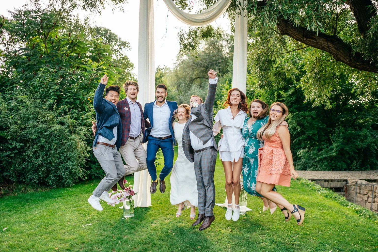 svatba-mlyn-na-dobry-vode-praha-wedding-prague-photographer-fotograf-2022-venkonvi72.jpg