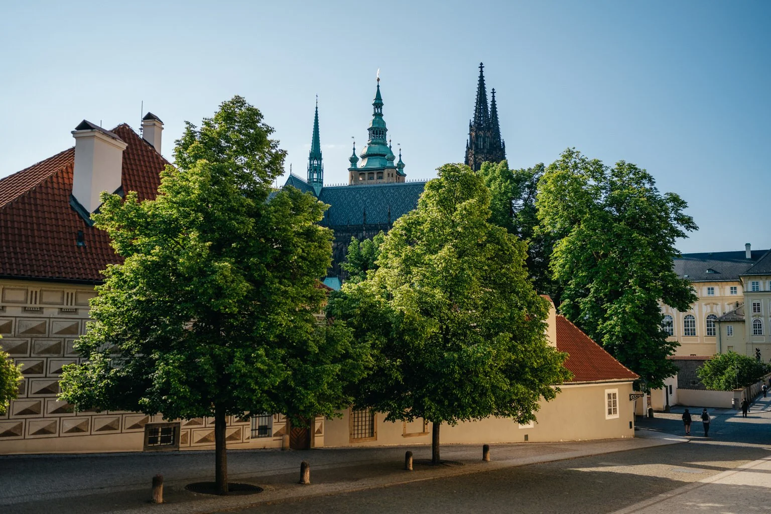Prague-couple-shooting-old-prague-nikon-predsvatebni-foceni-fotograf-photographer-patrickhacha1.jpg