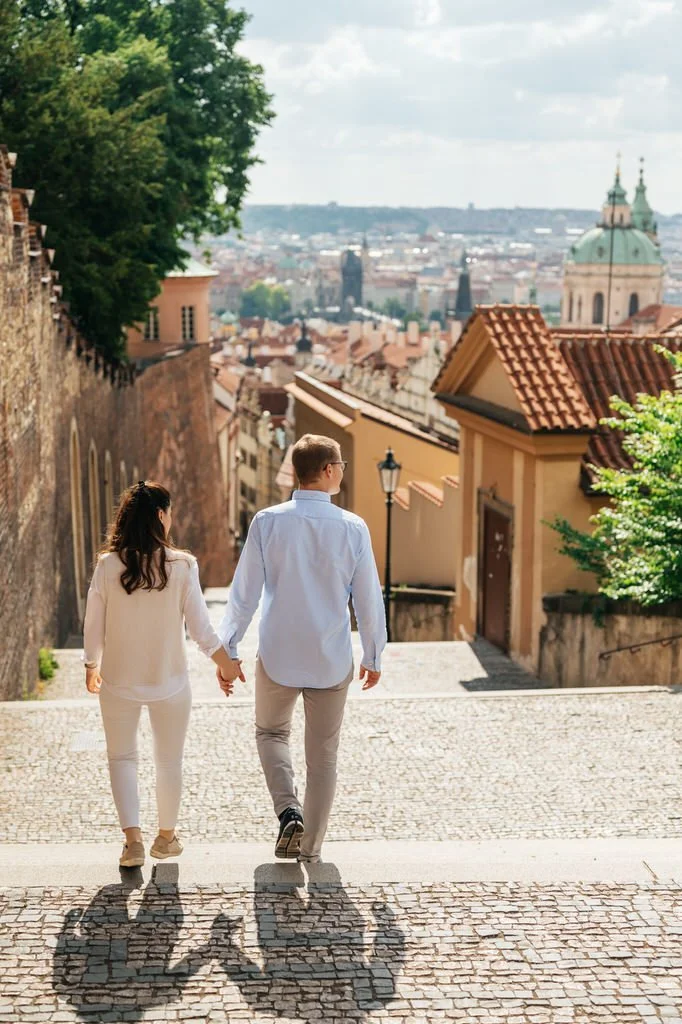 Prague-couple-shooting-old-prague-nikon-predsvatebni-foceni-fotograf-photographer-patrickhacha13.jpg