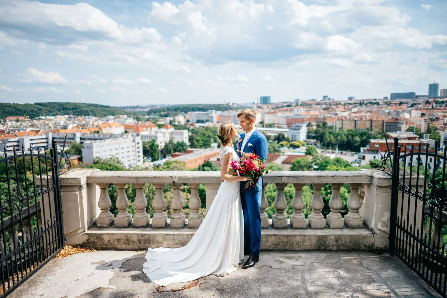 Grebovka-svatba-fotograf-wedding-havlickovy-sady-prague-photographer-summer-vibe-patrickhacha-cervenec-2023-36.jpg