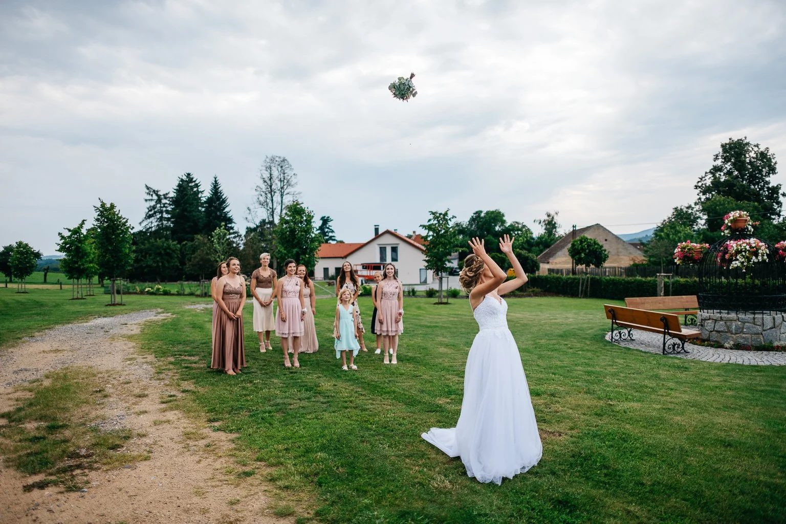 equitana-svatba-zahrobi-fotograf-wedding-patrikhacha-100.jpg