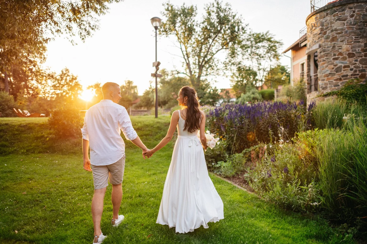 statek-vsetice-svatba-letni-boho-wedding-love-prague-fotograf-patrickhacha-2022117.jpg