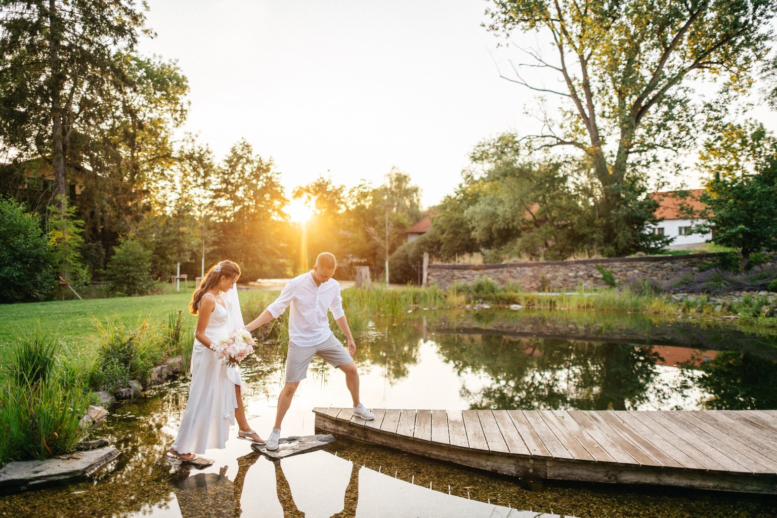 statek-vsetice-svatba-letni-boho-wedding-love-prague-fotograf-patrickhacha-2022118.jpg