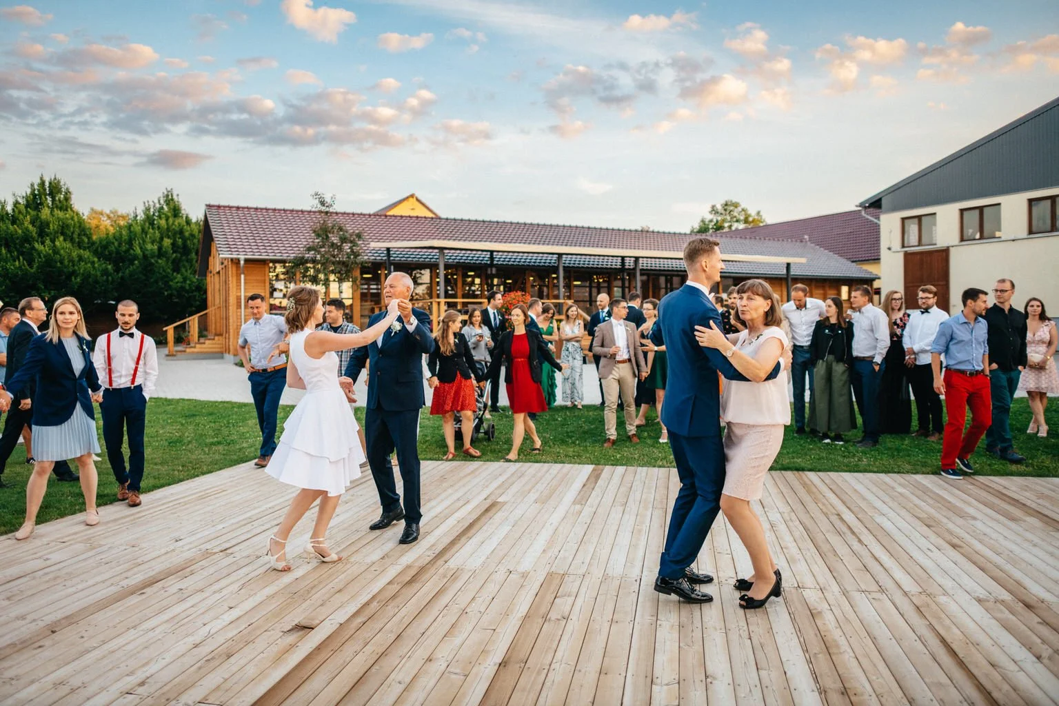 equitana-svatba-2022-fotograf-patrickhacha-pribramsko-wedding-kone84.jpg