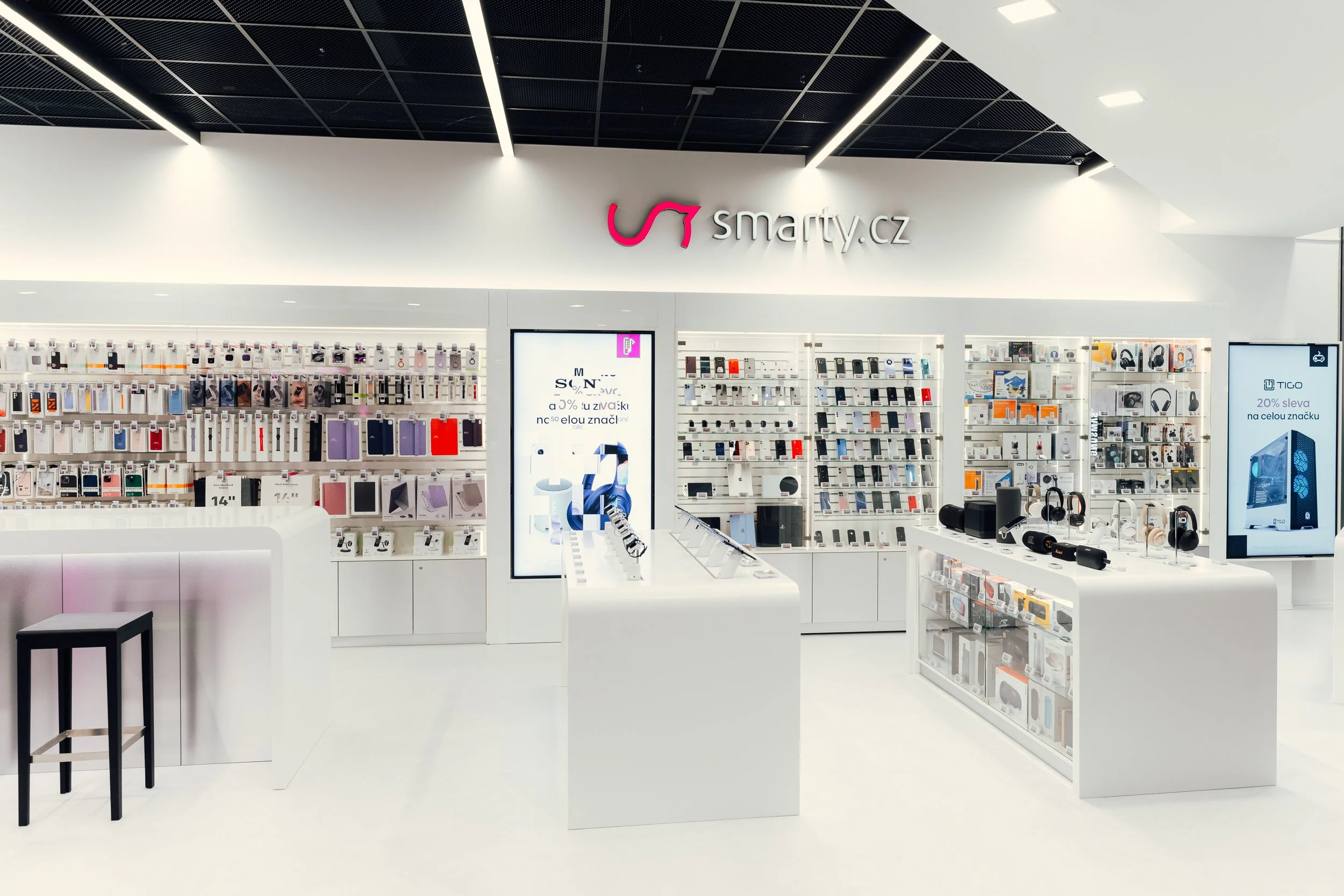 smarty-opening-klucizprahy-agrealus-ducklock-event-fotograf-Patrick-Hacha2.jpg