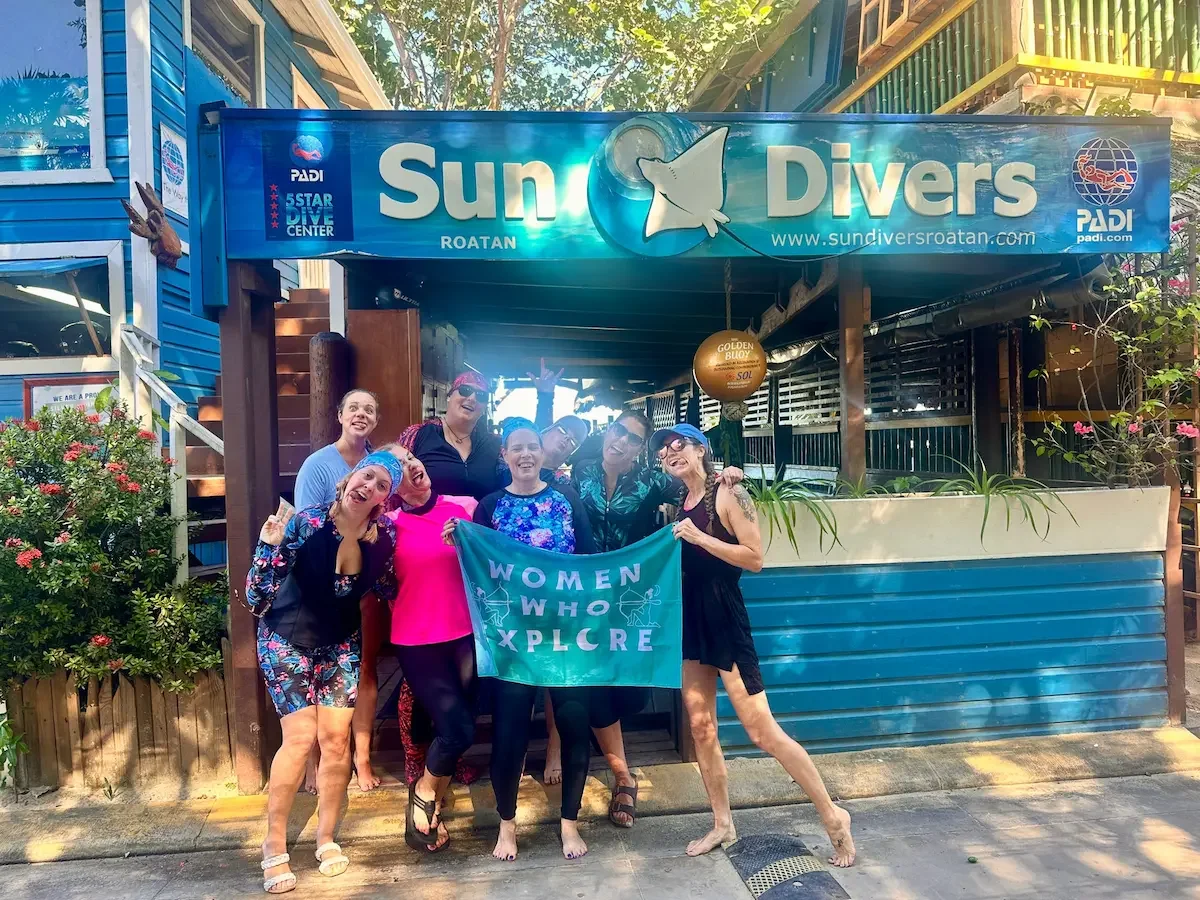 Earning my SCUBA Certification in Roatan: The Perfect Underwater Adventure!