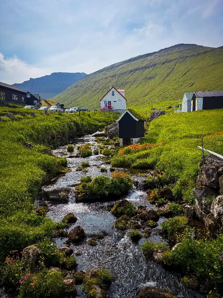 Faroe-islands-womens-trip-26.webp
