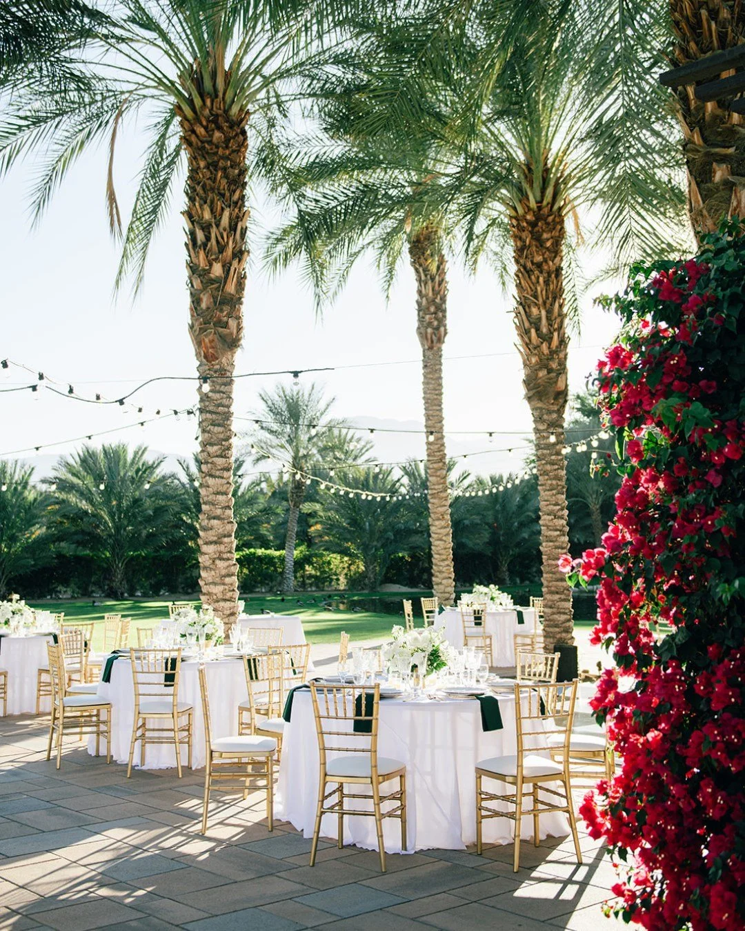 Photo: @steviedeephotography⁣
Coordinator: @classykayevents⁣
Florist: @thebloomoftime⁣
Rentals: @rickyspartyrentals