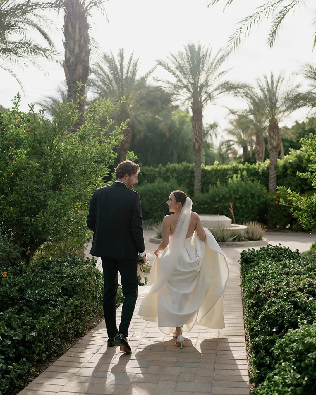 Alison &amp; Peter⁣
⁣
Coordinator @m.kayeevents⁣
Florist @rebel.creativeco⁣
Photography @klauivaradi⁣
Rentals @sigpartyrentals