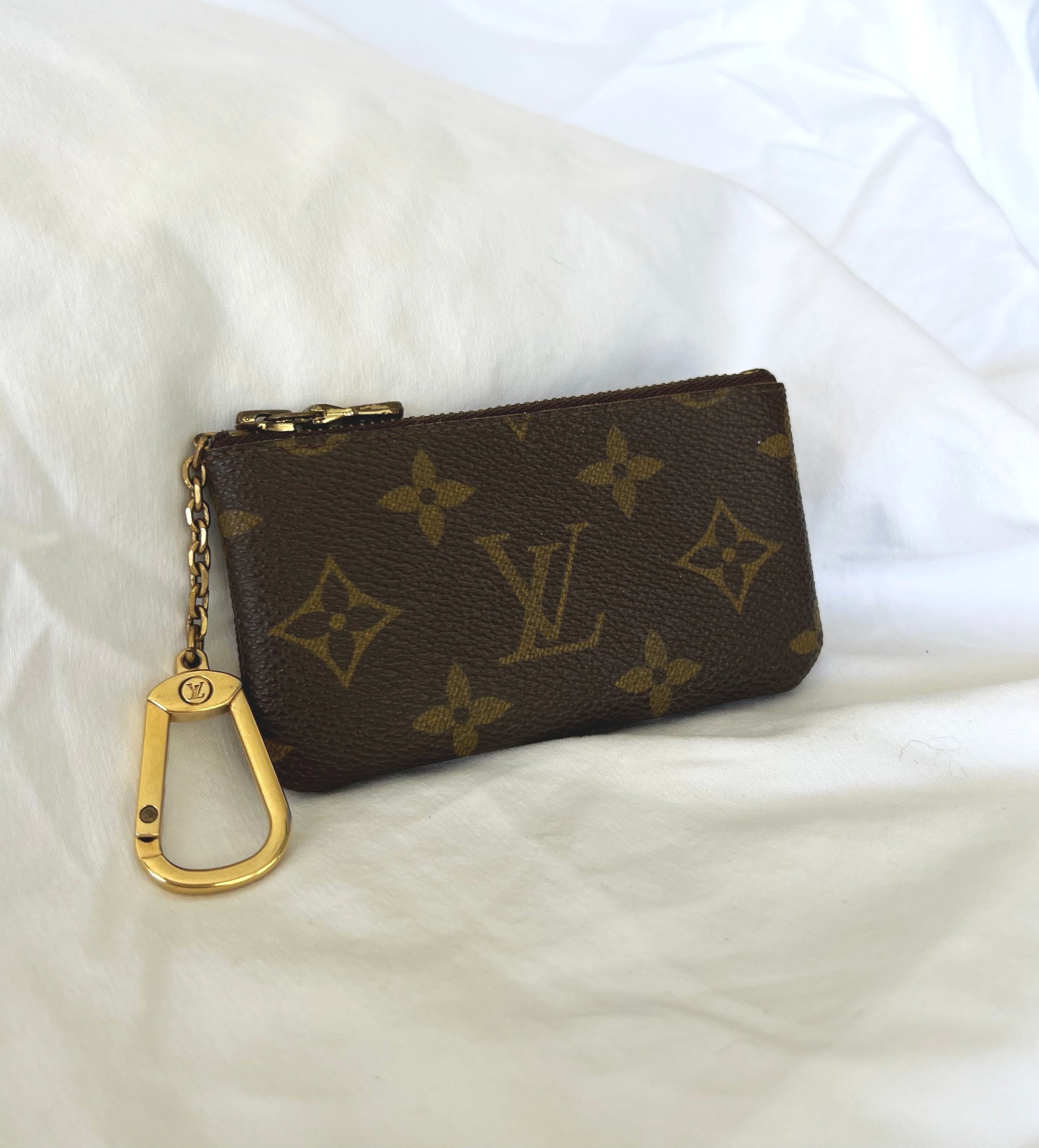 Louis%2BVuitton%2BMonogram%2BKey%2BPouch%2B3.jpg