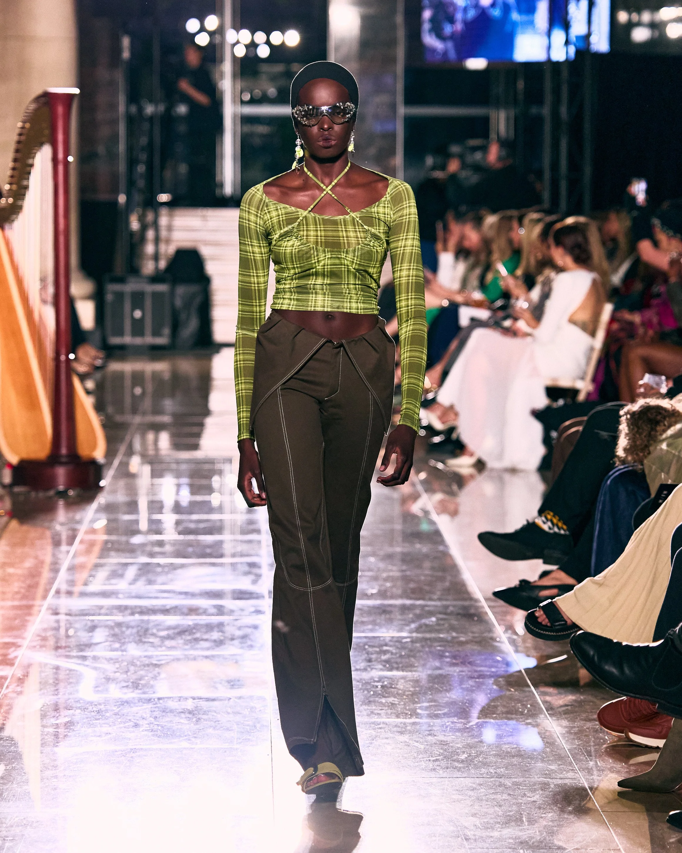 MFW25_ClosingRunway_LucindaBabi_ChromaticTimesAidanMcCorry 10.JPEG