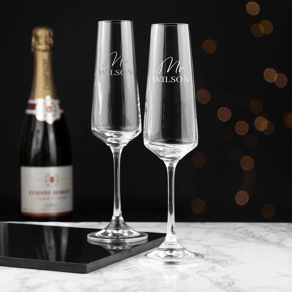 personalised-couples-champagne-flute-set-per3828-001.jpg