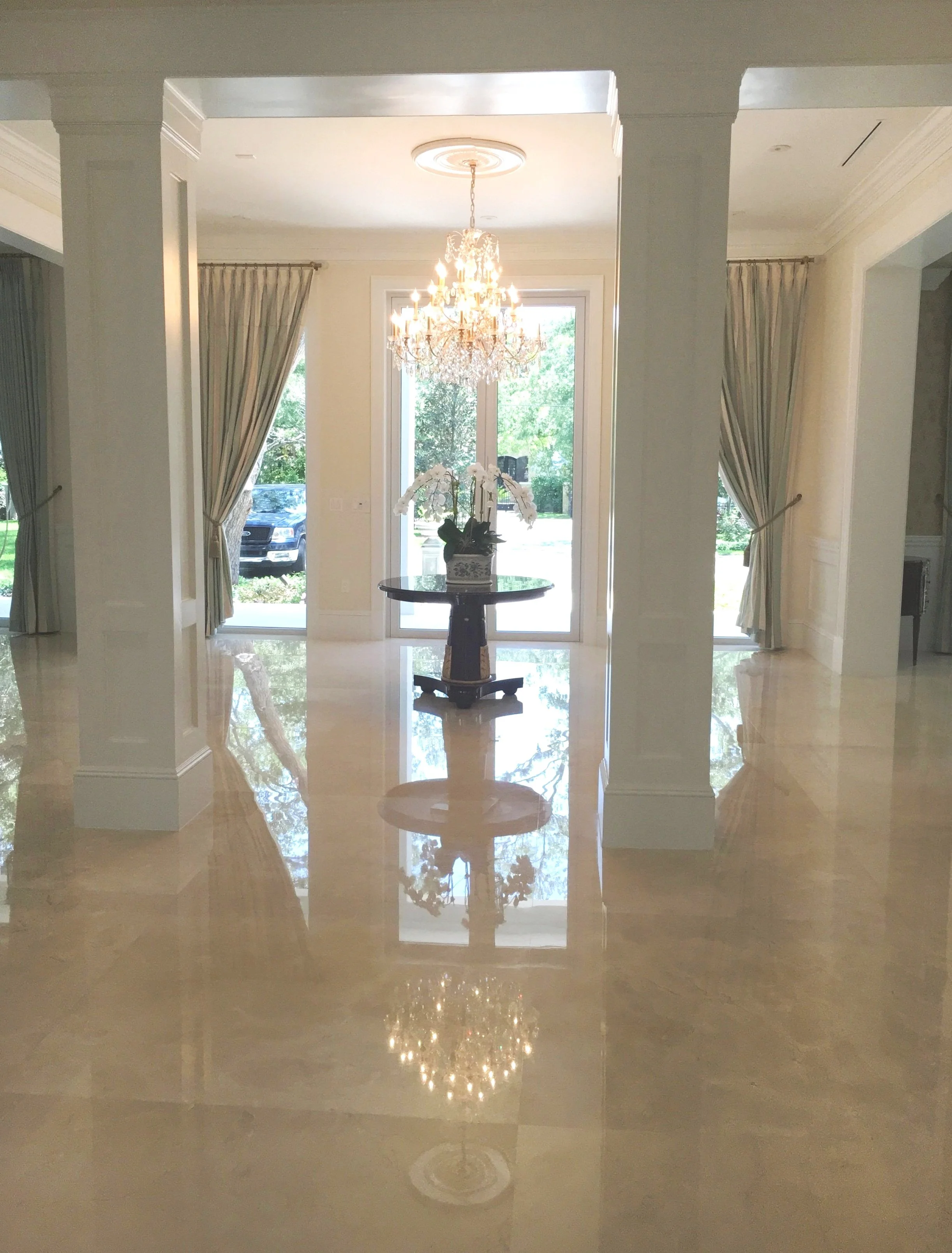 Crema Marfil Installation & Polish