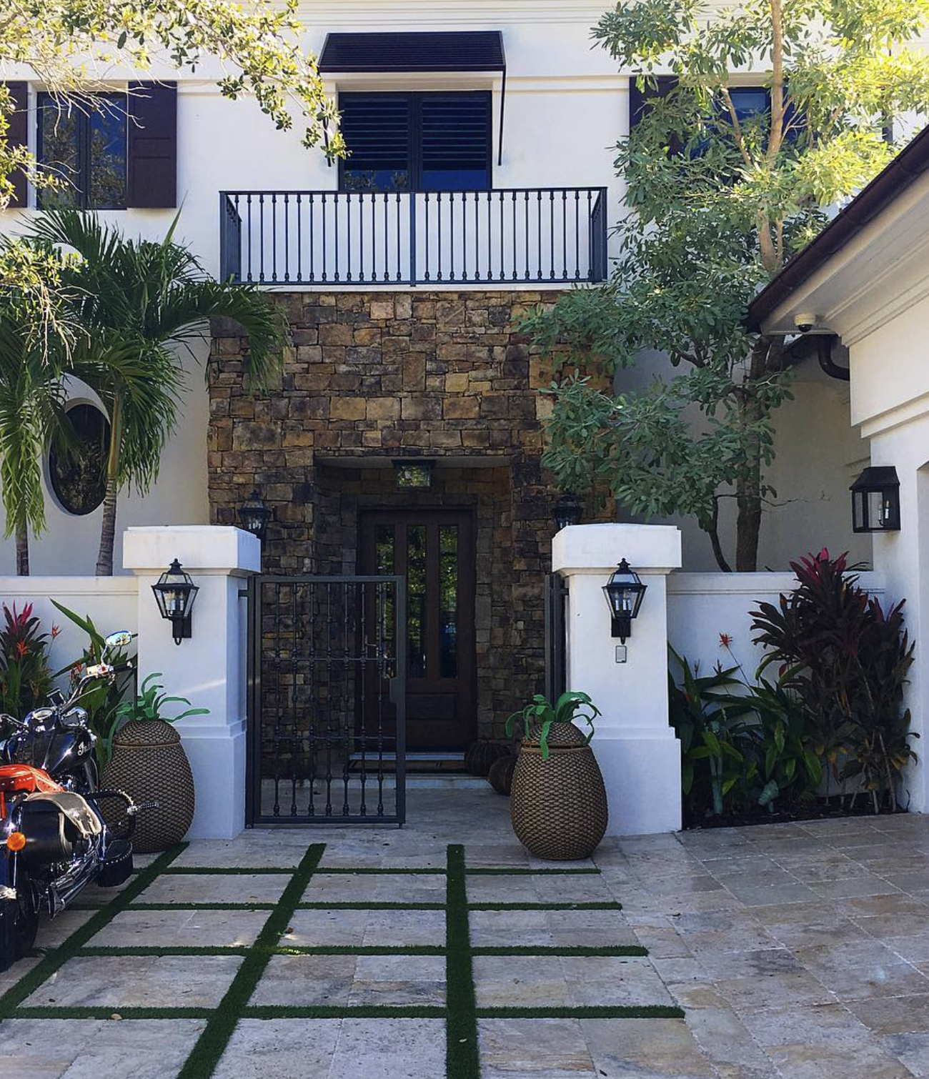 Luxury Home Front Porch 