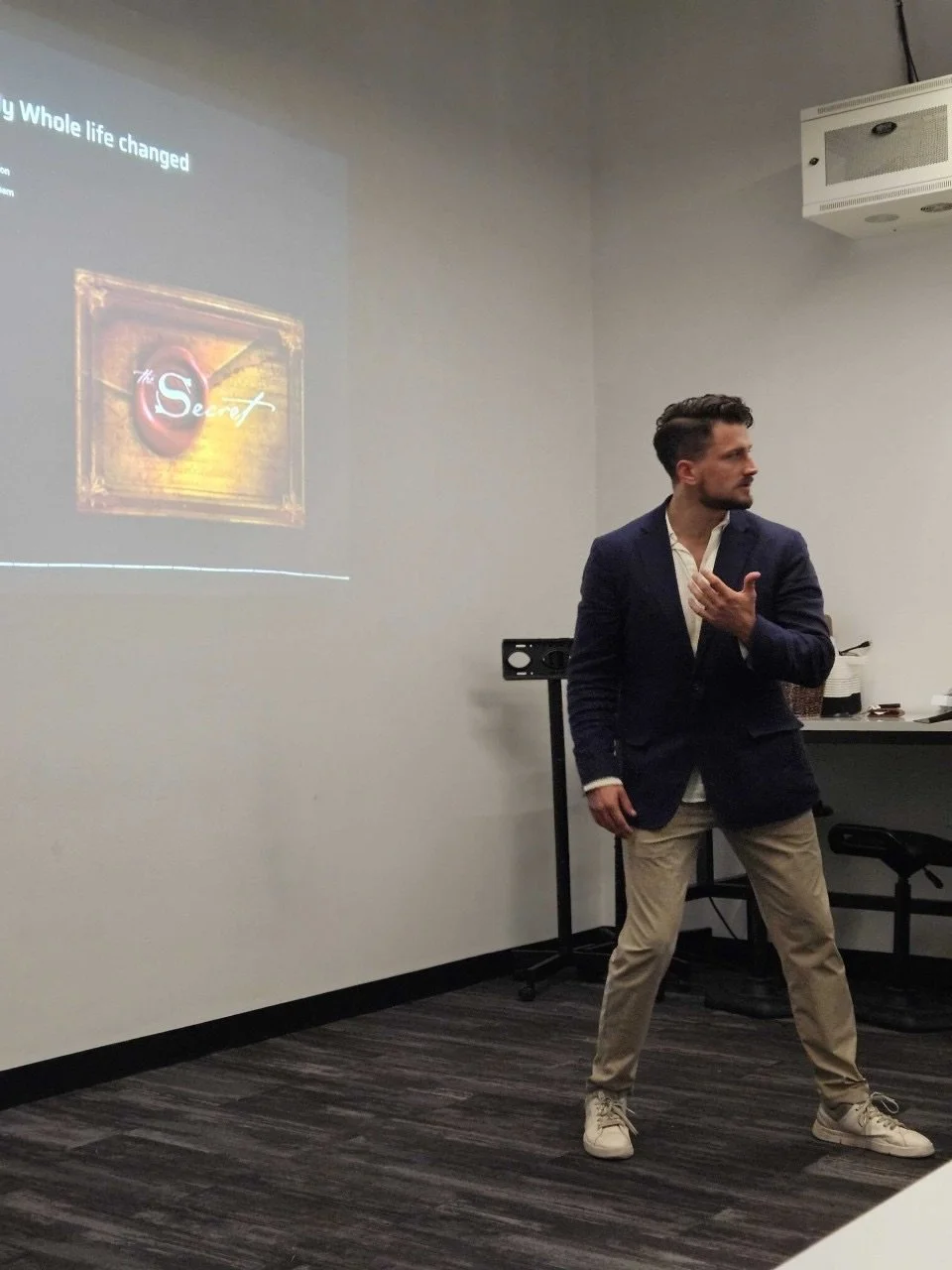 It was so cool bringing the world of Manifestation &amp; Science together 🔥&hellip;

Spirituality + Science - Manifestation changed my life quite literally when I was 17. 

What started that ? 

My mother put on a movie in the living room &hellip; A