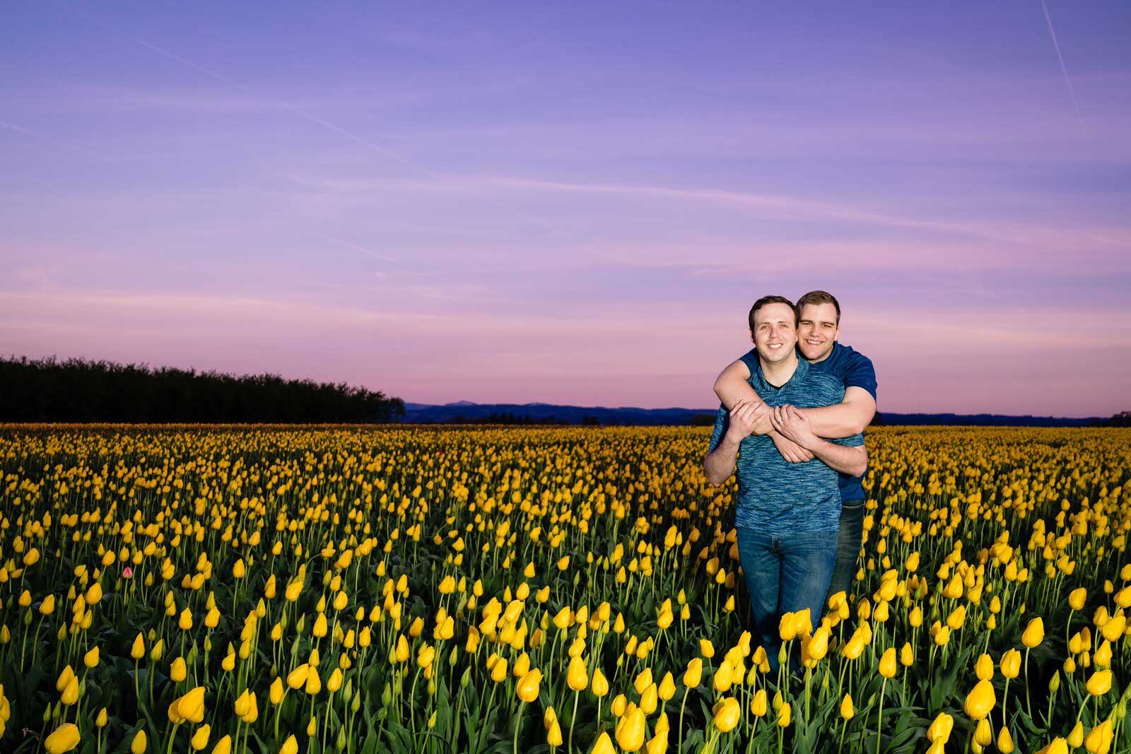 Woodburn-Tulip-Farm-Engagement-Photographer.jpg