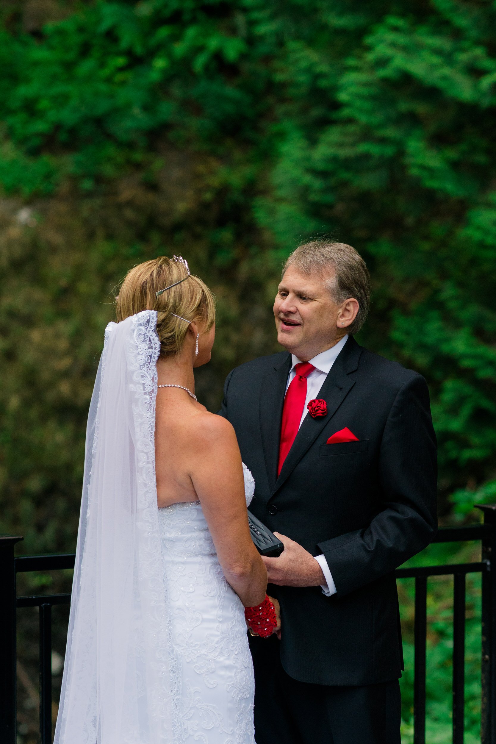 Multnomah-Falls-Oregon-Wedding-Photography.jpg