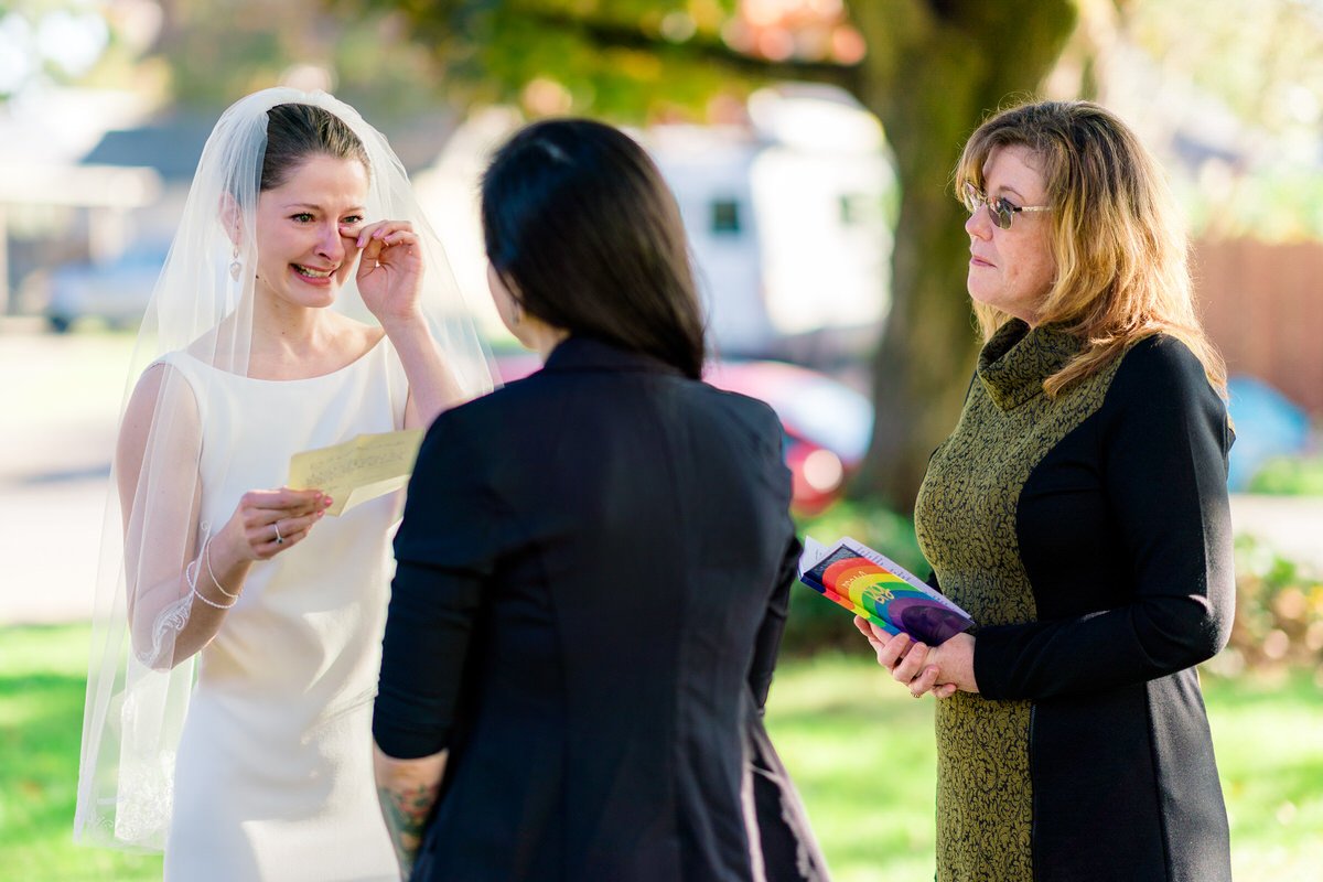 Oregon-Elopement-Photographer-13.jpg