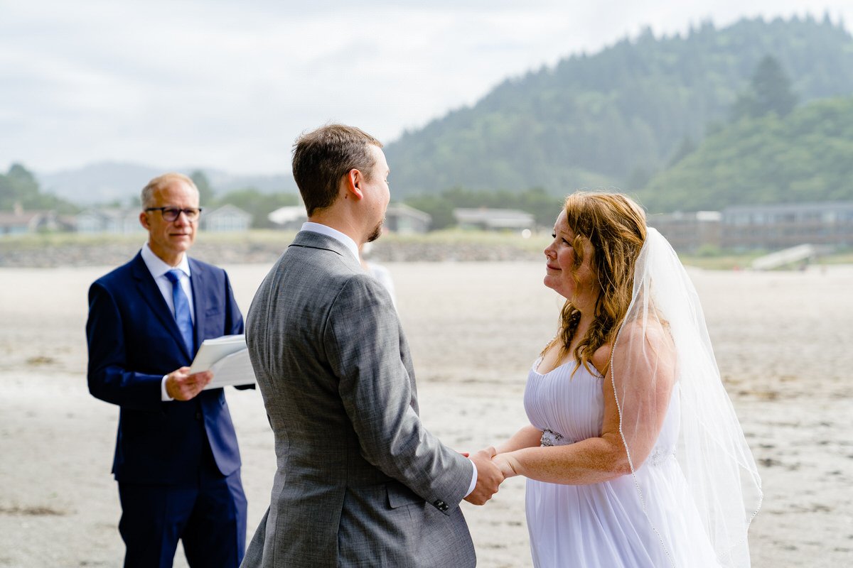 Oregon-Elopement-Photographer-28.jpg