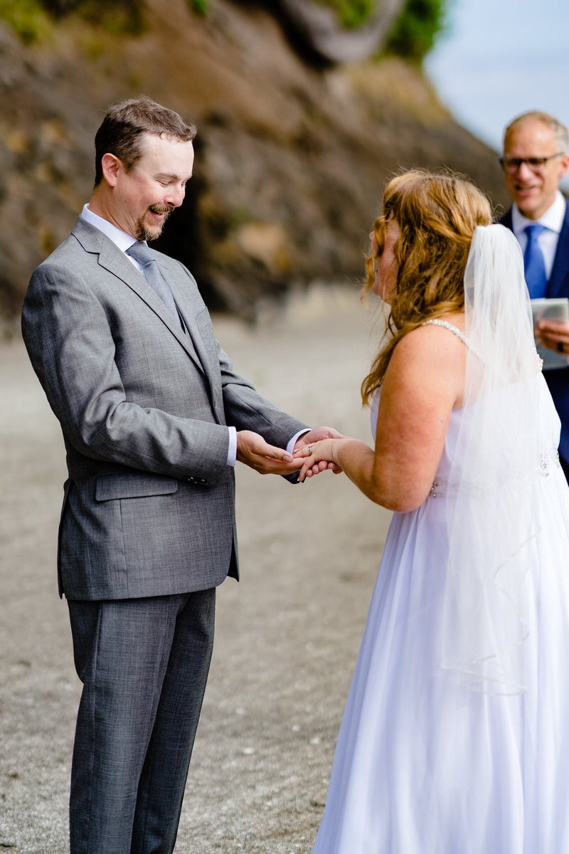 Oregon-Elopement-Photographer-33.jpg