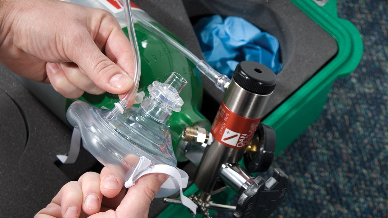 Emergency Oxygen Provider Course in Playa del Carmen, 20.6296° N, 87.0739° W