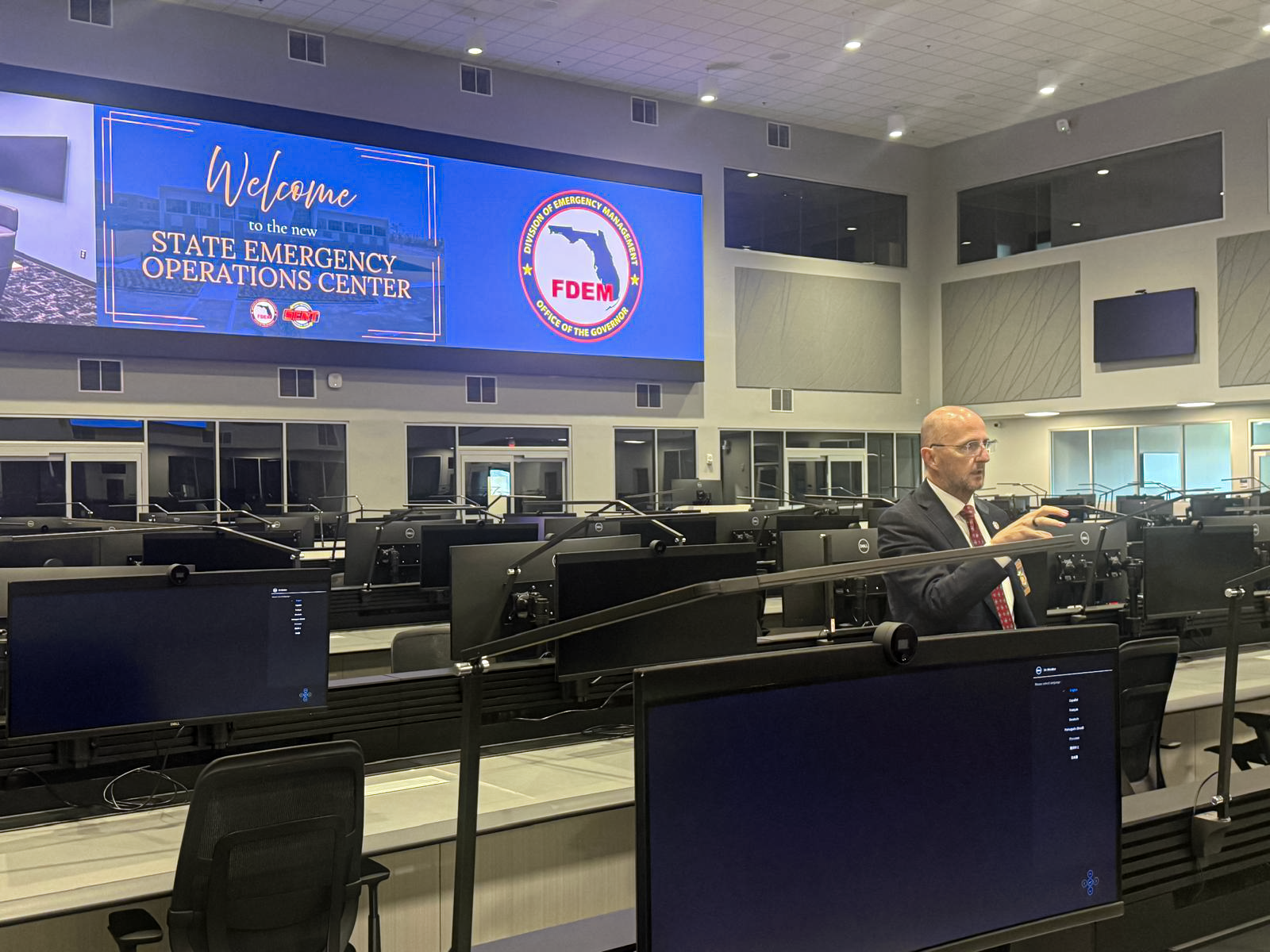 fdem-director-kevin-guthrie-operations-room-presentation.png