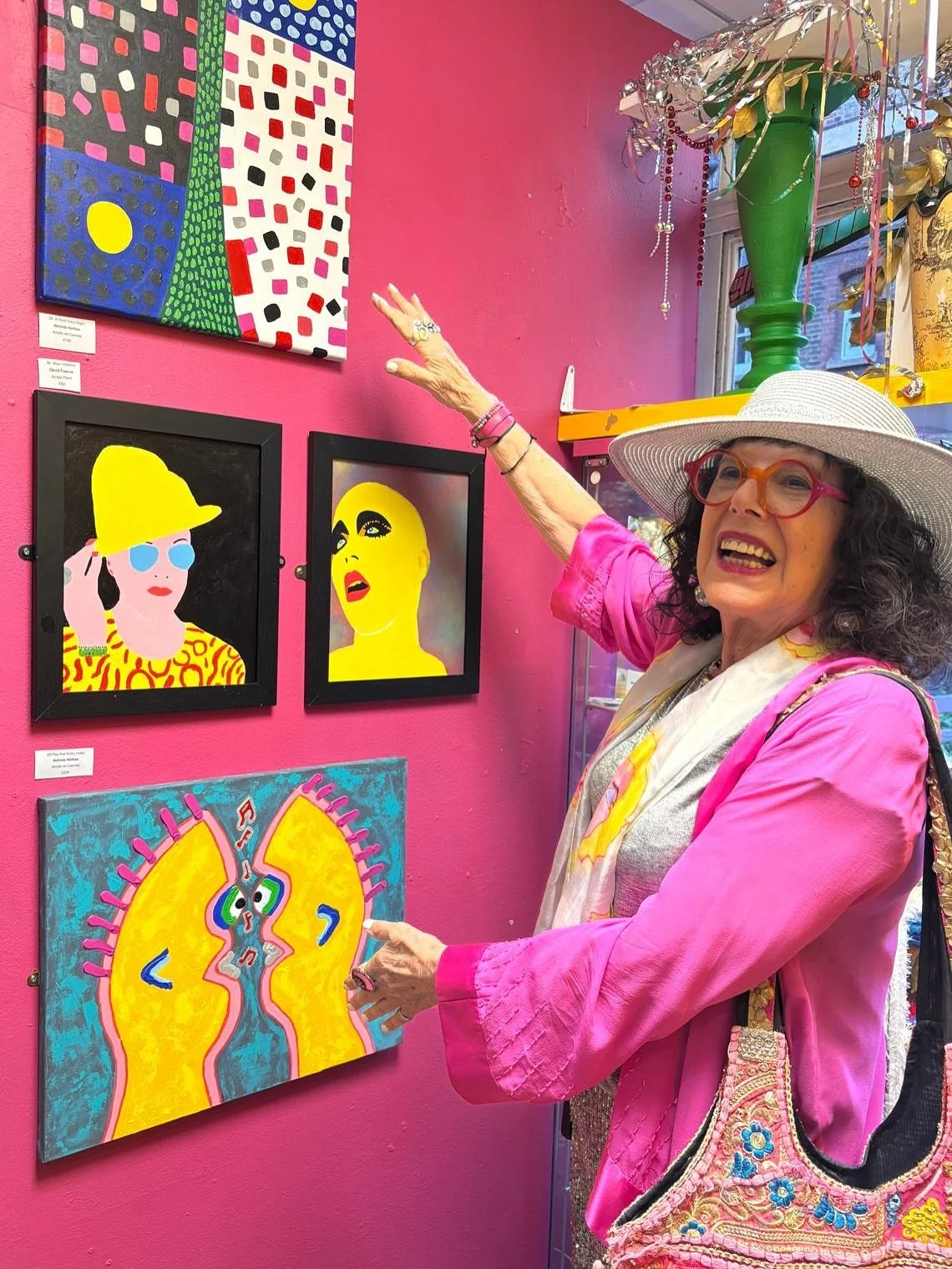 Fab evening with wonderful friends @theartsprojectlondon  @thekaleidoscopic dream swan song launch party #artexhibition #camden #artincamden